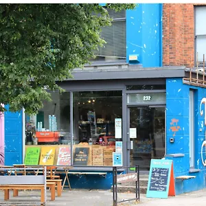 South City Sleeps 4 Belfast